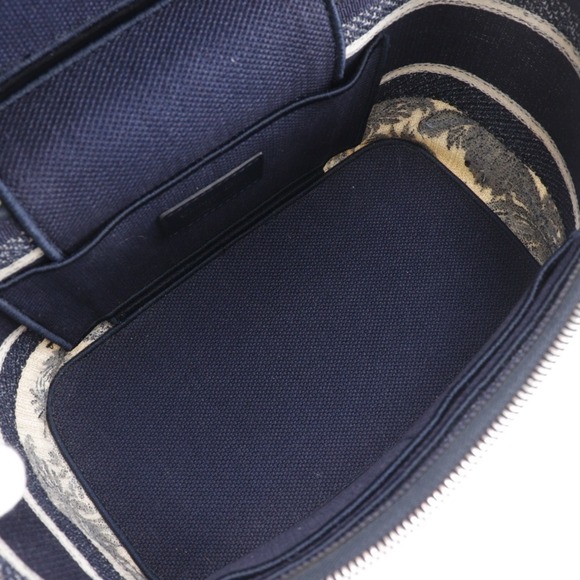 DIOR White Bag - Picture 7 of 15